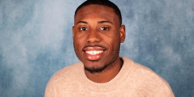 Head shot of Isaiah Warner