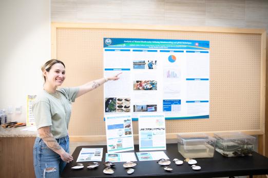 Student presenting her research project 